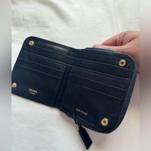 🔥Prada Wallet - Picture 7 of 17